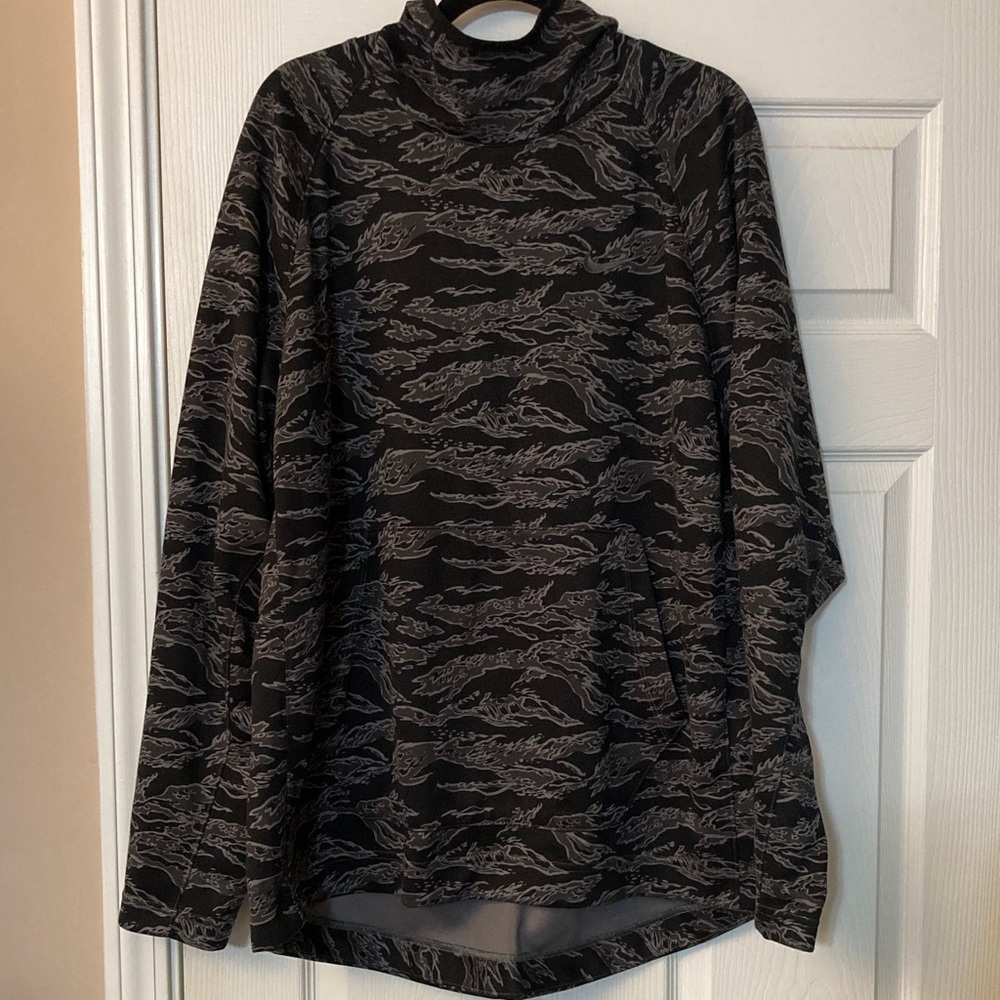 Nike Dri-FIT Gator- Neck Hoodie w/ front pocket - size XXL
